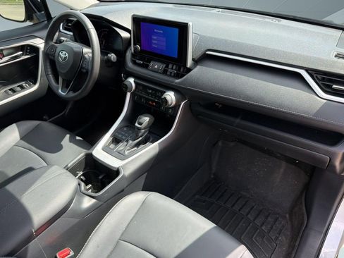 Used 2025 Toyota RAV4 XLE Premium w/ Weather Package AWD/4WD image 27