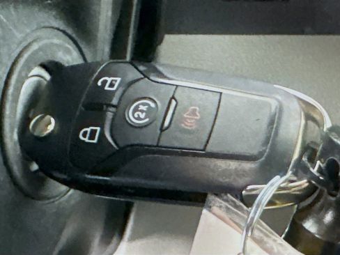 Used 2015 Ford F150 XLT w/ Equipment Group 302A Luxury image 18