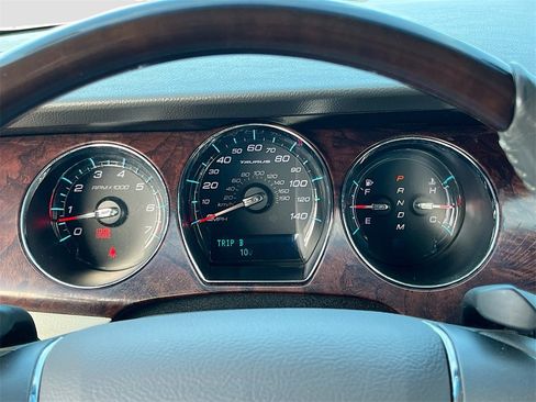 Used 2012 Ford Taurus Limited image 11