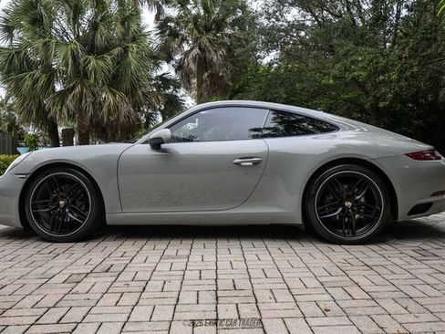 Used 2019 Porsche 911 Carrera RWD image 3