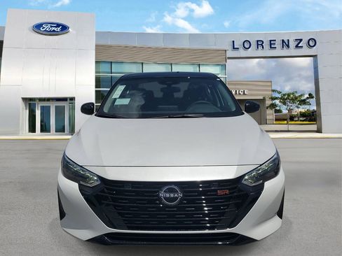 Used 2025 Nissan Sentra SR w/ Midnight Edition FWD image 2