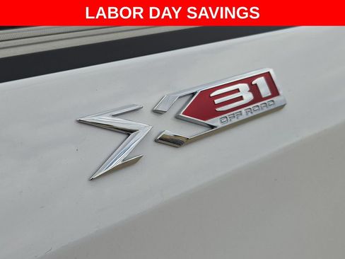 Used 2025 GMC Sierra 1500 SLT w/ SLT Premium Plus Package AWD/4WD image 24
