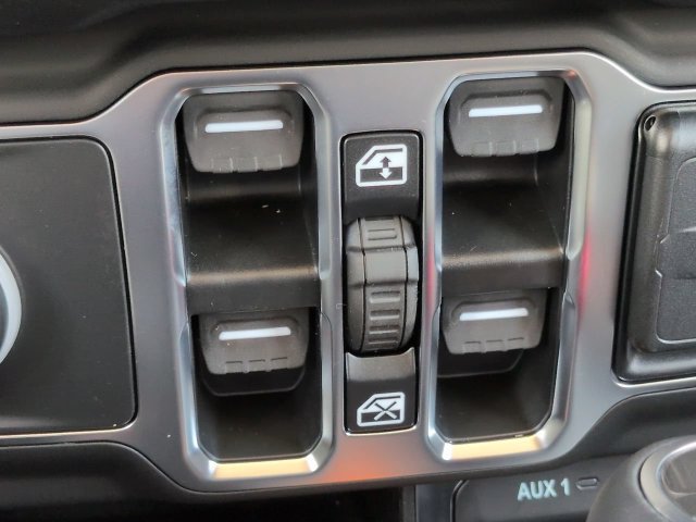 New 2027 Jeep Wrangler Unlimited Sahara AWD/4WD image 25
