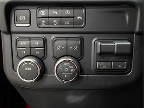 New 2026 Chevrolet Suburban Premier w/ Sun And Tow Package image 14