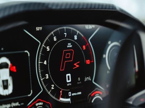 Used 2025 Lamborghini Revuelto AWD/4WD image 12