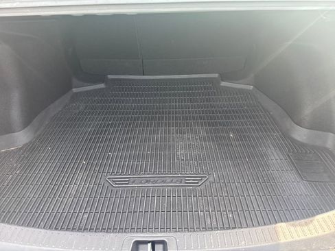 Used 2022 Toyota Corolla LE image 10