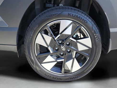 Certified 2025 Hyundai Kona SEL FWD image 32