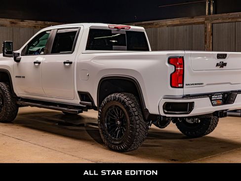 Used 2024 Chevrolet Silverado 2500 LT w/ Z71 Sport Edition image 7