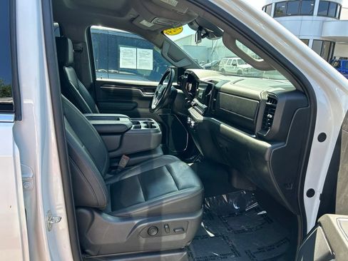 Used 2024 GMC Sierra 1500 SLT AWD/4WD image 38