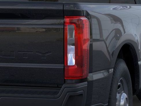 New 2026 Ford F250 XL image 21