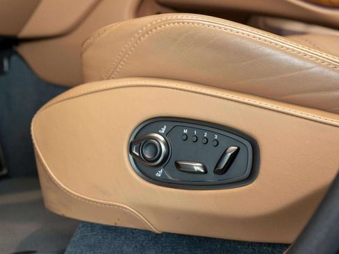 Used 2022 Aston Martin DBX AWD/4WD image 28