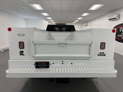 New 2026 GMC Sierra 3500 Pro w/ Convenience Package image 7