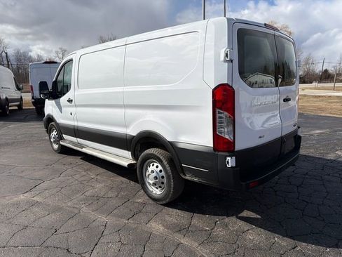 Used 2024 Ford Transit 250 Low Roof AWD w/ Exterior Upgrade Package image 3