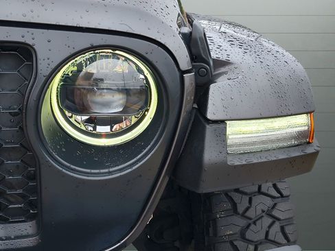 Used 2023 Jeep Gladiator Mojave w/ LED Lighting Group image 28