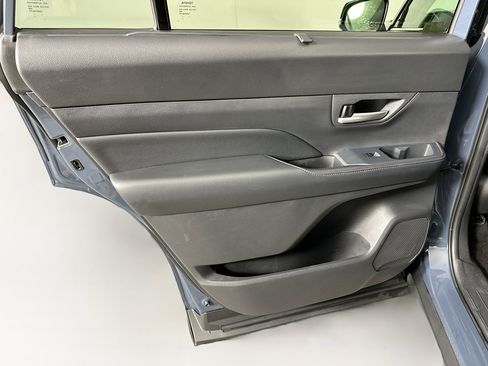 Used 2025 Toyota Grand Highlander XLE image 26