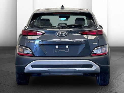 Used 2022 Hyundai Kona SE image 3