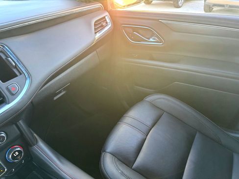 Used 2024 Chevrolet Suburban RST image 33