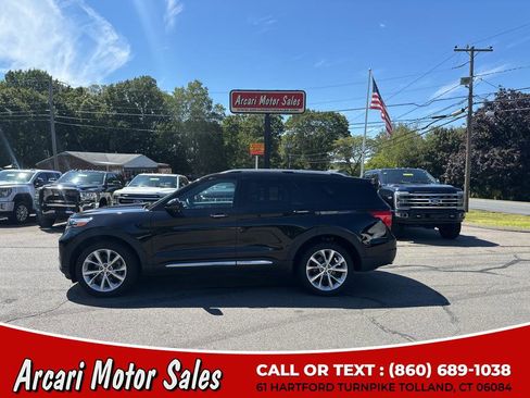 Used 2022 Ford Explorer Platinum w/ Equipment Group 601A image 2