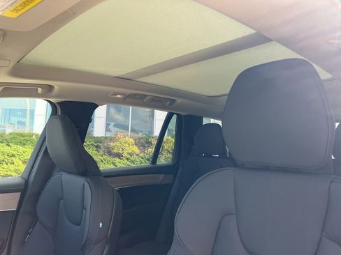 New 2026 Volvo XC90 B6 Plus w/ Protection Package Premier AWD/4WD image 17