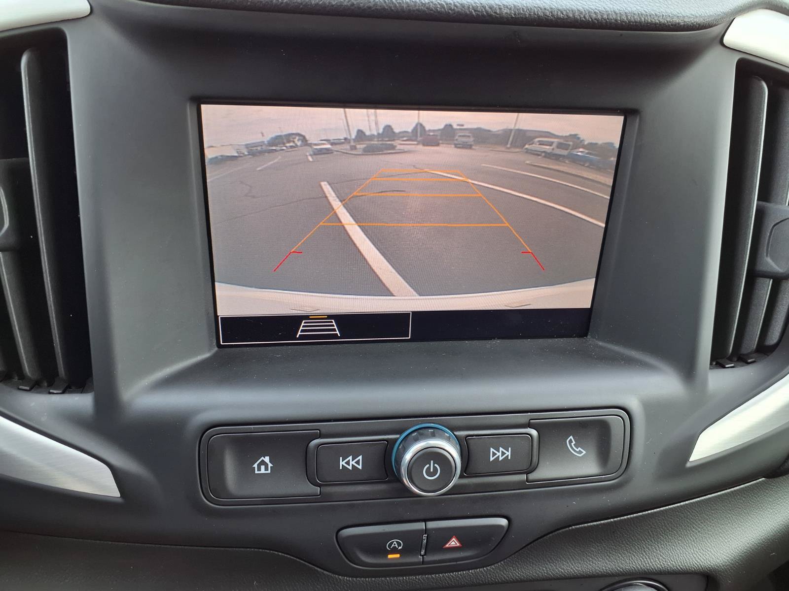 Used 2022 GMC Terrain SLE w/ Elevation Edition FWD image 7
