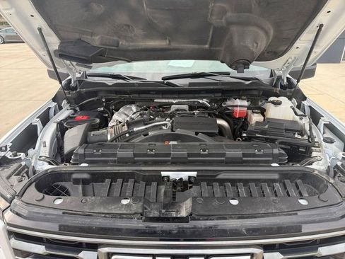Used 2025 GMC Sierra 2500 AT4 AWD/4WD image 19