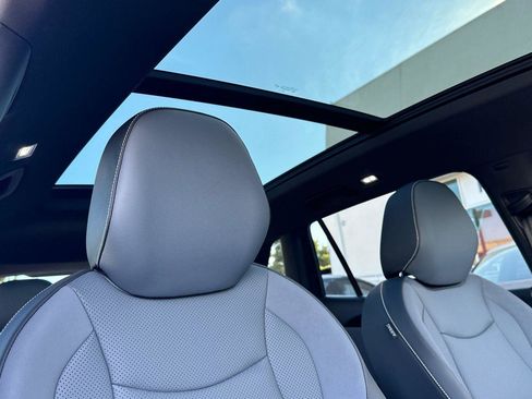 New 2026 Volkswagen Tiguan SE R-Line AWD/4WD image 16