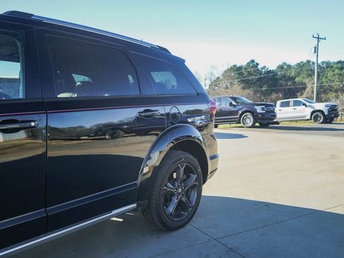 Used 2020 Dodge Journey Crossroad w/ Popular Equipment Group image 32