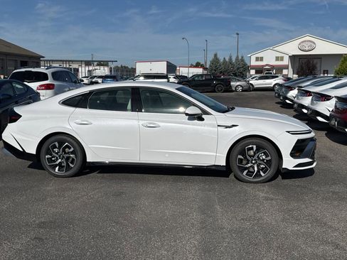 New 2024 Hyundai Sonata SEL AWD/4WD image 17