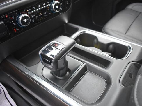 Used 2023 GMC Sierra 1500 SLT image 28