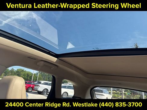 Used 2022 Lincoln Corsair AWD w/ Premium Package image 16