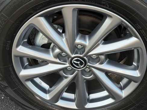 Used 2025 MAZDA CX-5 AWD 2.5 S w/ Preferred Package image 11