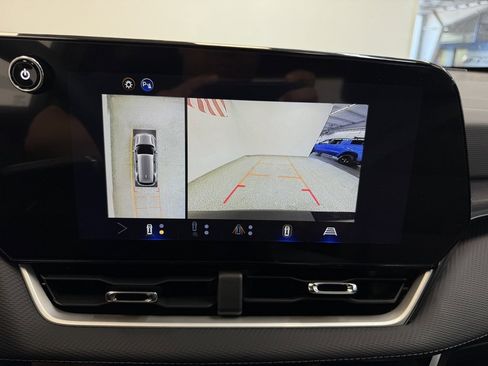 New 2026 Chevrolet Equinox LT w/ Convenience Package II image 12