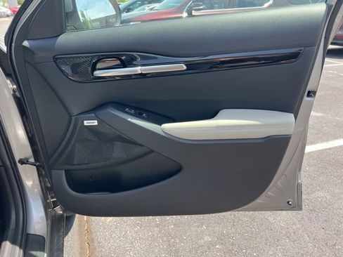 Certified 2023 Kia Seltos SX w/ SX Sunroof Package AWD/4WD image 38