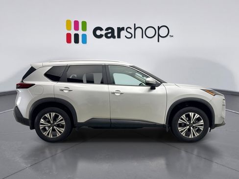 Used 2023 Nissan Rogue SV w/ SV Premium B Package image 6