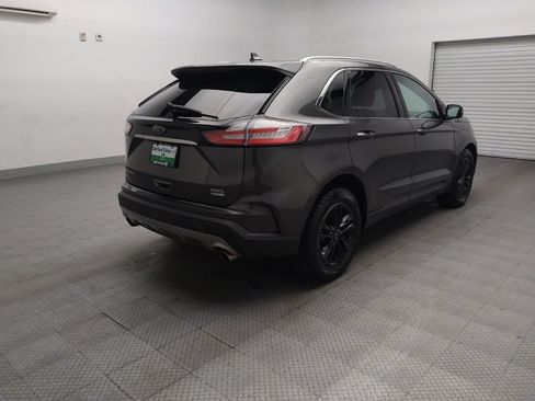 Used 2019 Ford Edge SEL w/ Equipment Group 201A FWD image 9