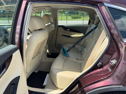 Used 2017 INFINITI QX50 AWD w/ Premium Plus Package image 10