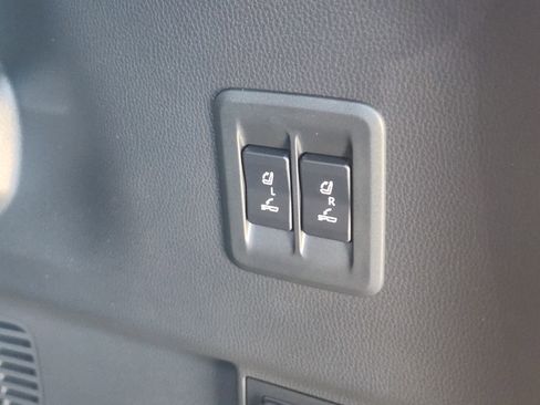 Used 2024 Lexus GX 550 w/ Accessory Package (2T) image 41