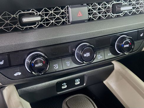 Used 2025 Honda Accord SE image 22