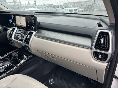 Used 2023 Kia Sorento SX Prestige w/ Panoramic Sunroof Package AWD/4WD image 26