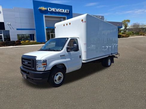 Used 2024 Ford E-450 and Econoline 450 Super Duty RWD image 34