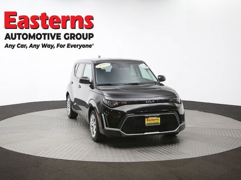 Used 2023 Kia Soul LX FWD image 49