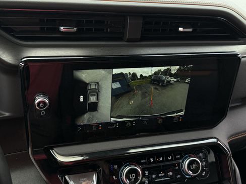 Used 2025 GMC Sierra 1500 AT4 AWD/4WD image 13