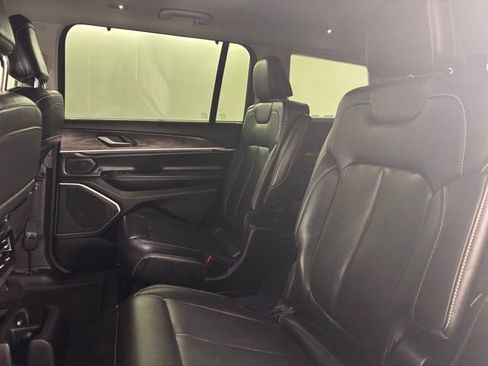 Used 2023 Jeep Grand Cherokee L Limited w/ Luxury Tech Group II image 14