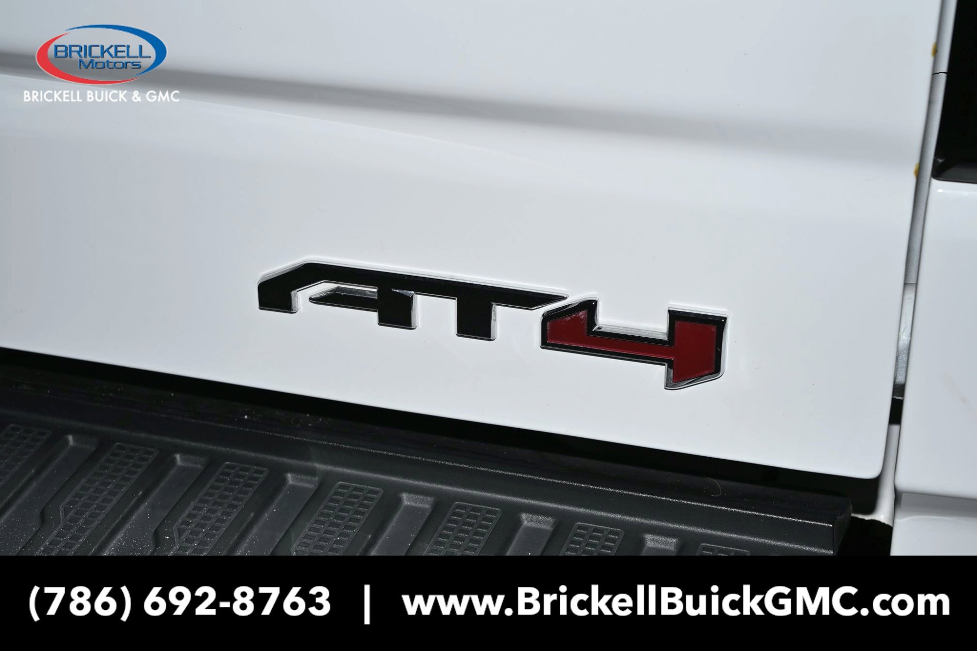 Used 2021 GMC Sierra 1500 AT4 w/ AT4 Value Package AWD/4WD image 13
