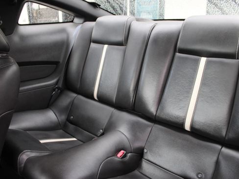 Used 2010 Ford Mustang GT RWD image 16