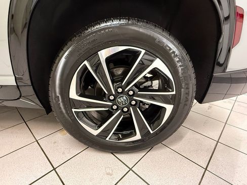 Certified 2025 Buick Enclave Sport Touring image 13