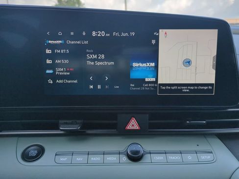 New 2026 Hyundai Elantra Limited FWD image 19