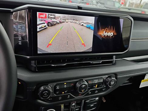 New 2026 Jeep Wrangler Unlimited Sahara AWD/4WD image 13