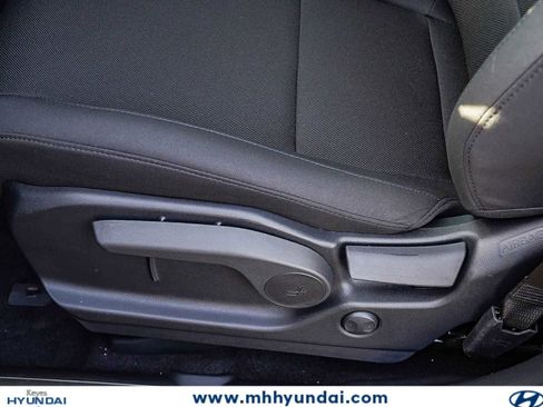 New 2026 Hyundai Santa Fe SE FWD image 25
