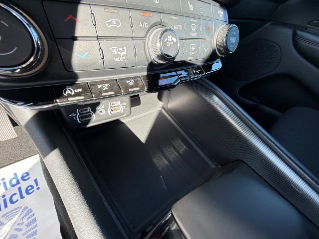 Used 2025 Dodge Durango GT AWD/4WD image 28